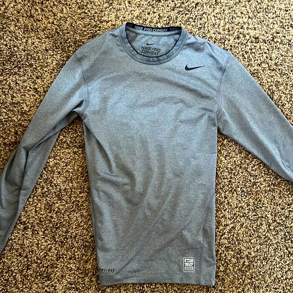 Grey nike long sleeve